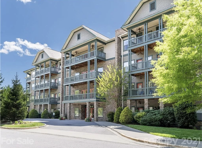 Primary Photo - Asheville Furnished Rental!- Beaucatcher H...