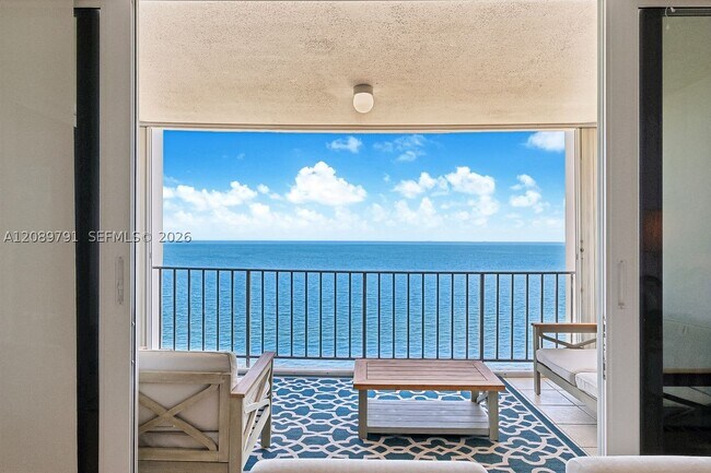 Building Photo - 881 Ocean Dr