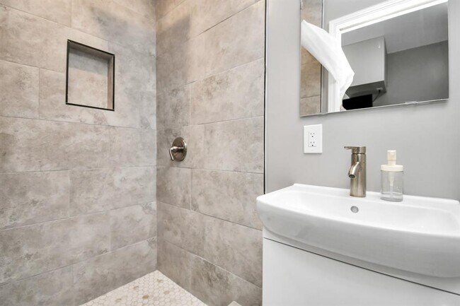 Building Photo - 14018 Harmony Ridge Trl