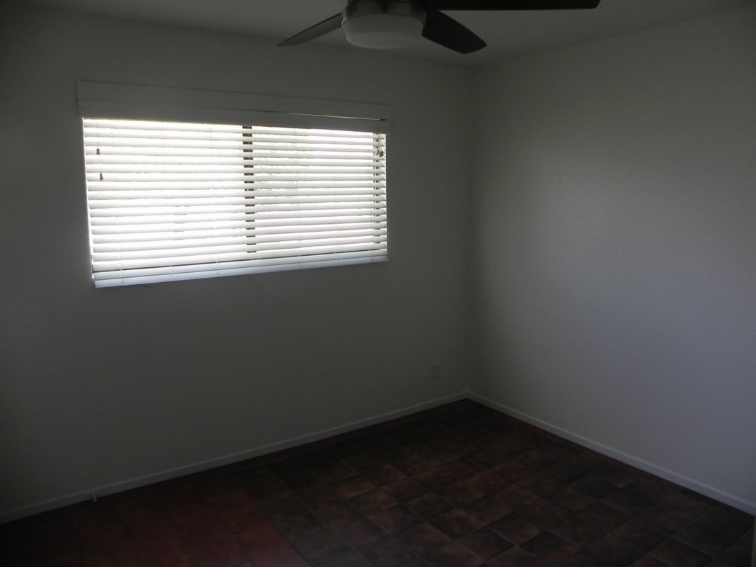 Building Photo - 12555 S Henderson Rd