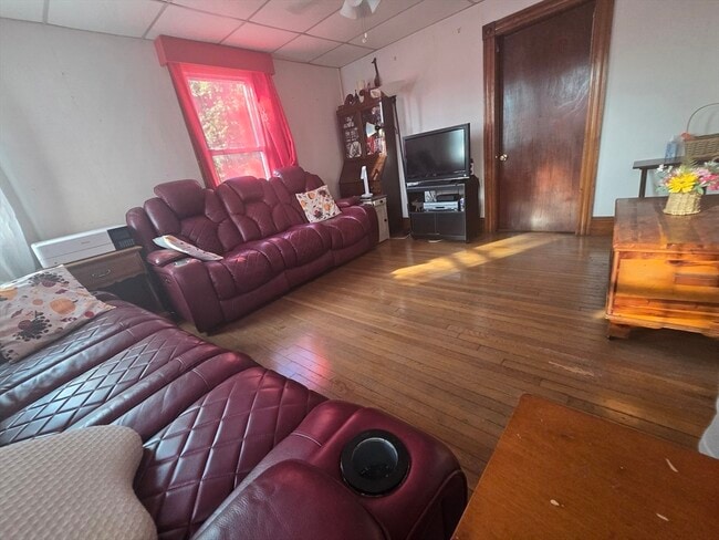 Building Photo - 57 Wardwell Ave