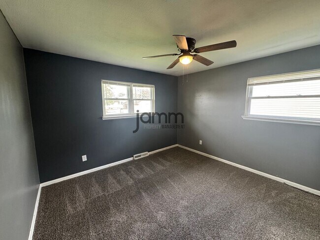 Building Photo - 14635 Sylvia Dr