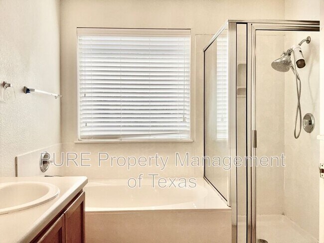 Building Photo - 708 Jane Austen Trail