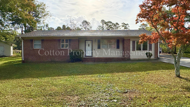 Primary Photo - 3BR/1.5BA - Just off Carolina Beach Road i...