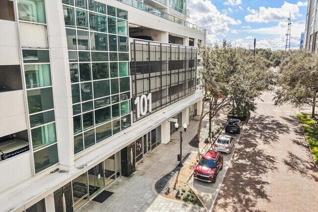 Building Photo - 101 S Eola Dr