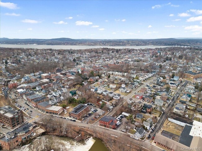 Building Photo - 32 Ackerman St