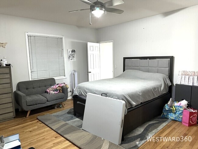 Building Photo - 3936 N Ashland Ave