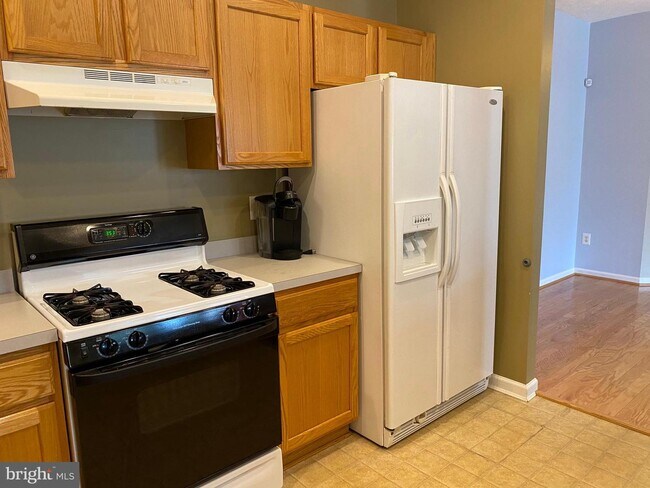 Building Photo - 2507 Amber Orchard Ct W