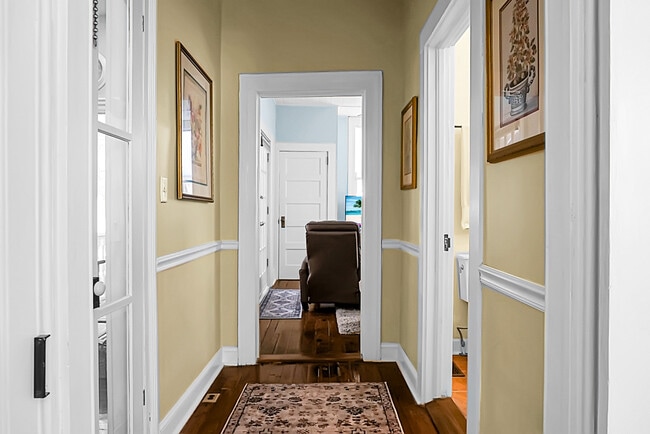 Building Photo - 6 Wentworth St