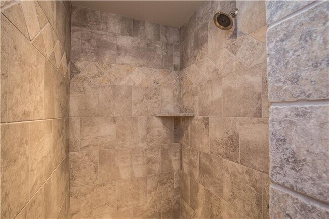 Building Photo - 2024 Sweetgrass Cir