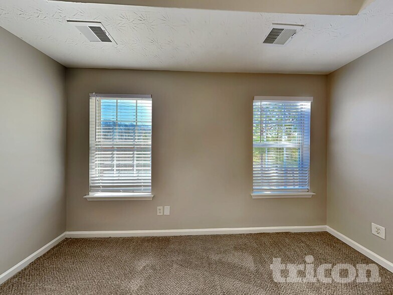 Building Photo - 2408 Wood Bend Ln