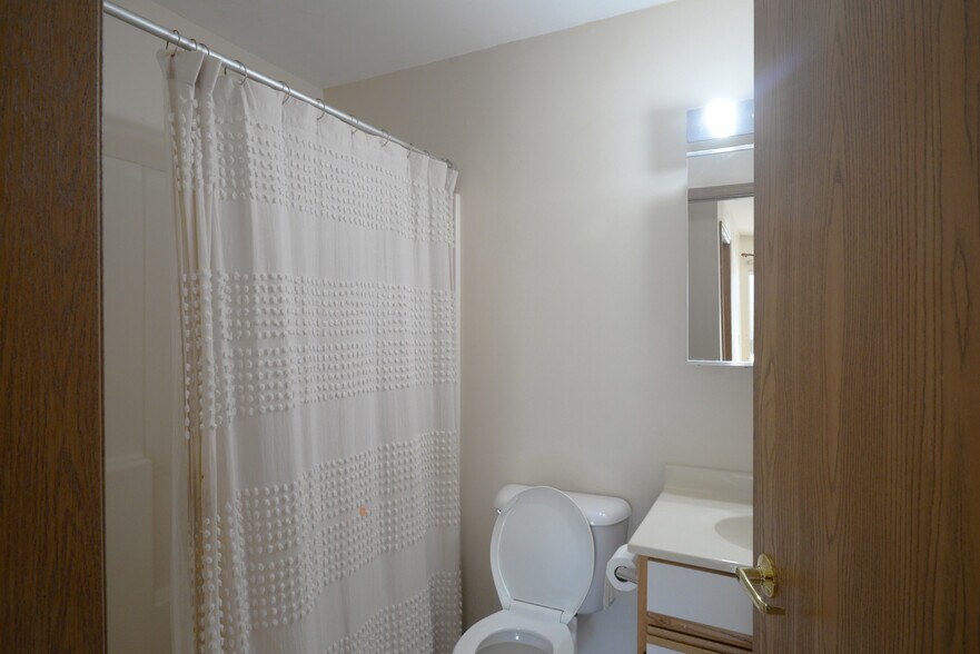 Building Photo - 1548 W Sand Bar Ct