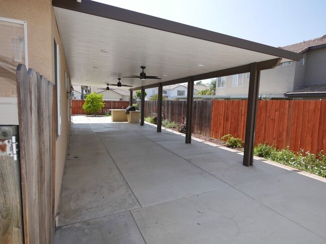 Building Photo - 5838 Mimosa Ct