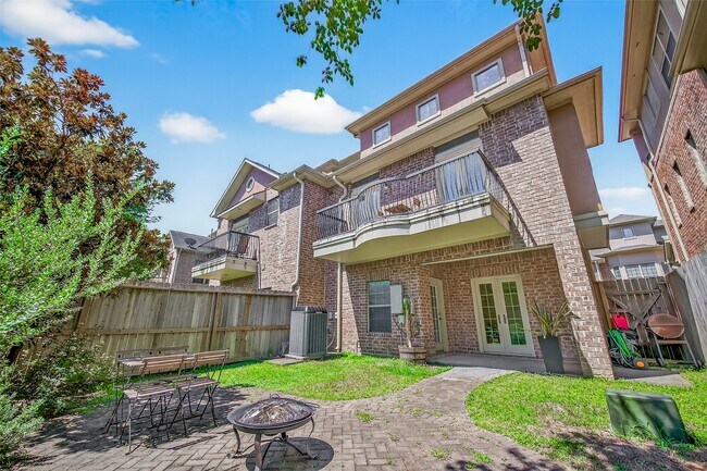 Building Photo - 7926 Stoneyway Dr