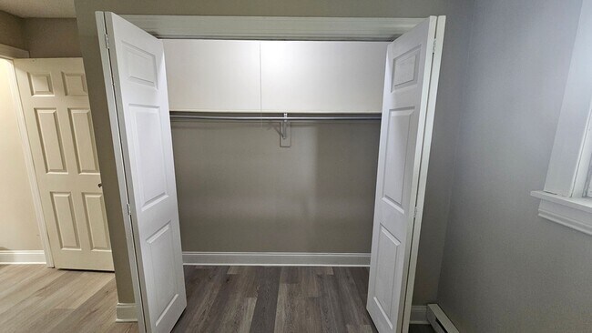 Building Photo - 940 Piper Rd