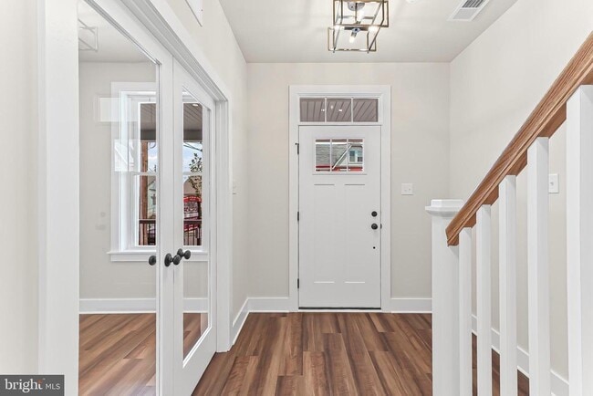 Building Photo - 734 S Matlack St