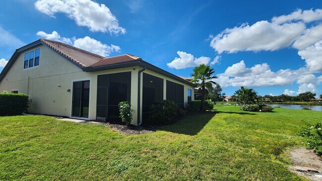 Building Photo - Lakeview Turnkey Furnished Home with Resor...