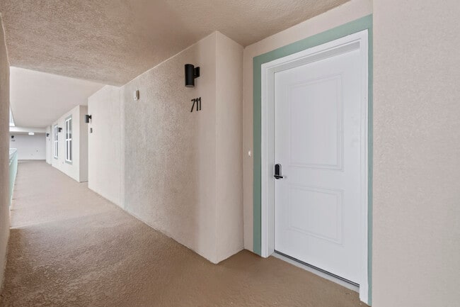 Building Photo - 701 Pilot Ln