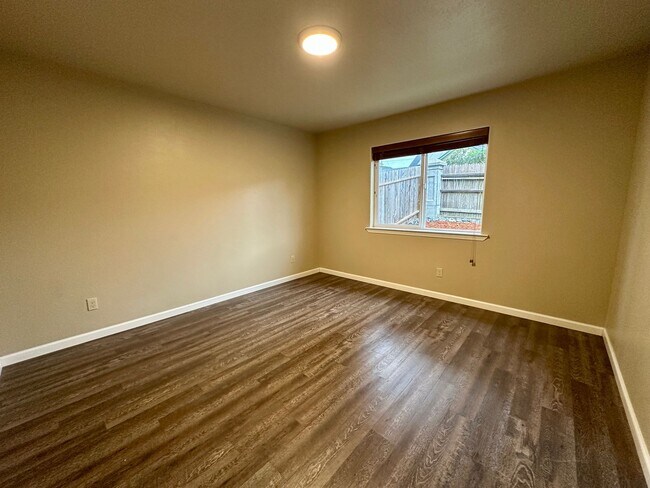 Building Photo - 259 Hodgson St