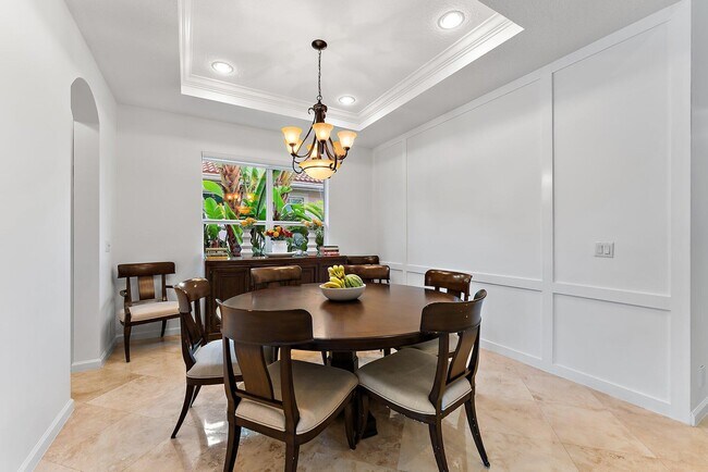 Building Photo - 236 Carina Dr