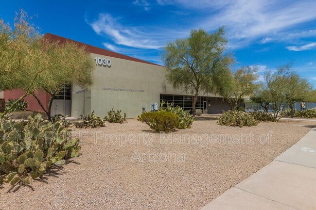 Building Photo - 16013 S Desert Foothills Pky