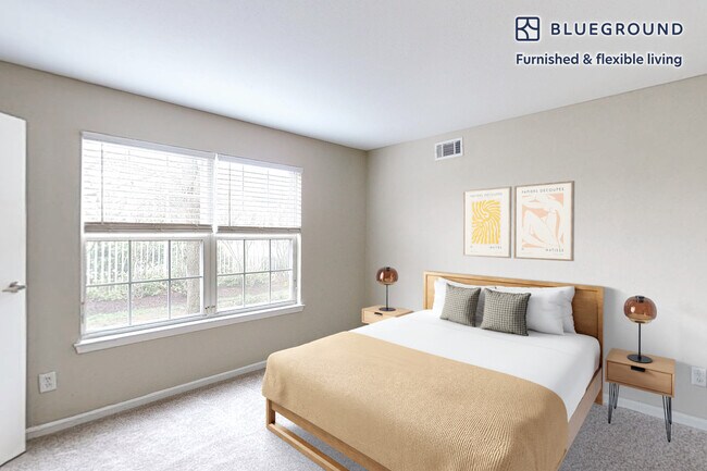 Building Photo - 100 Court N Dr