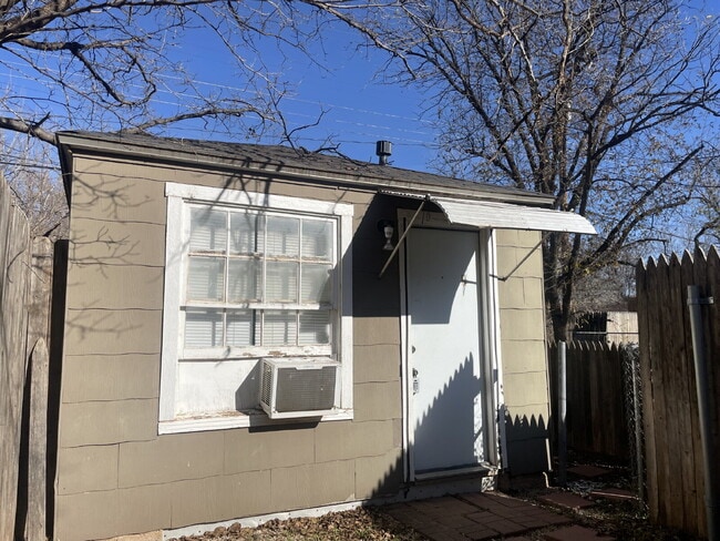 Building Photo - Cozy & Convenient Living in Tech Terrace!