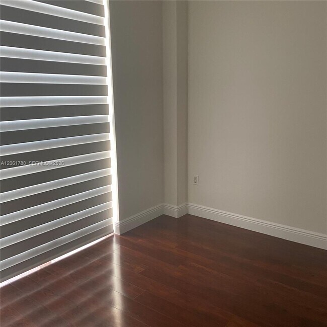Building Photo - 7275 SW 90th Way