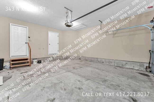 Building Photo - 343 Kellen St