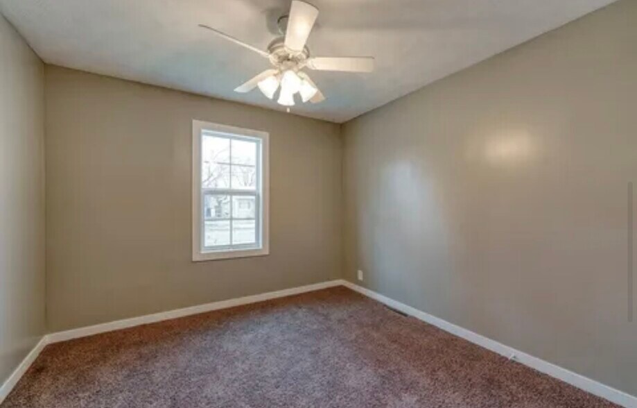 Building Photo - 761 S 5th St