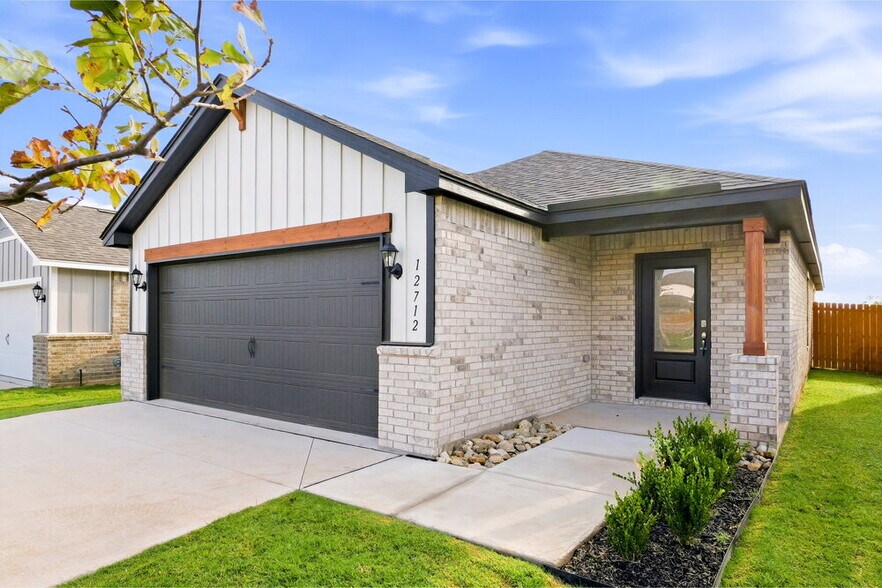 Building Photo - 12712 Carrara Ln