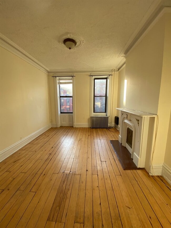 Building Photo - 516 Jersey Ave