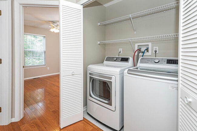 Building Photo - 212 William Livingston Ct
