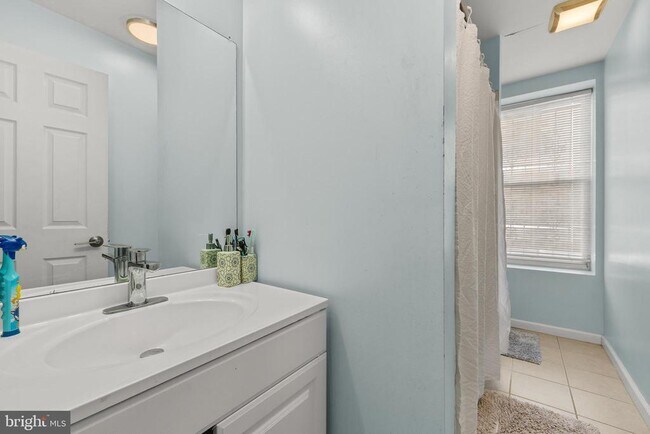 Building Photo - 1319 N 19th St