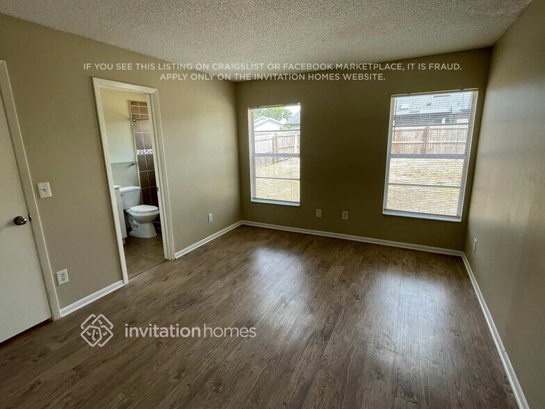 Building Photo - 207 Springview Dr