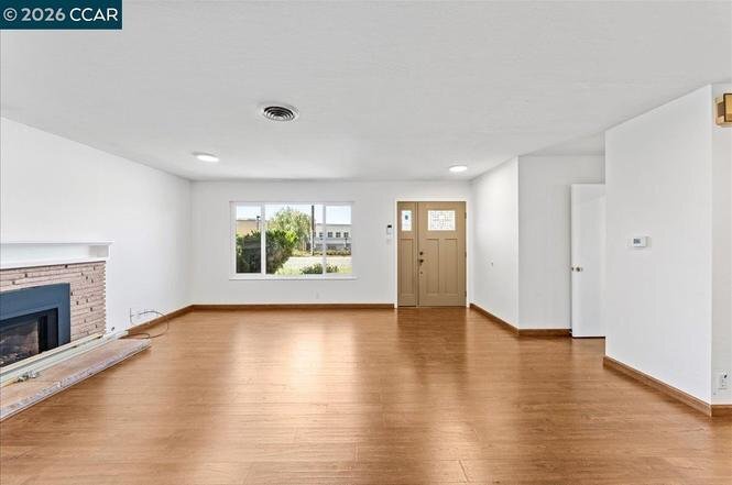 Building Photo - 1566 Mann Dr