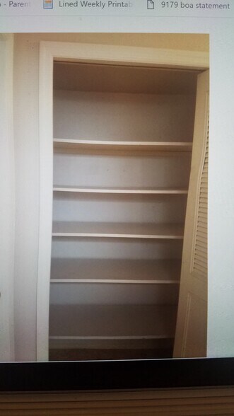 Linen closet - 402 N Saint Clair Abrams Ave