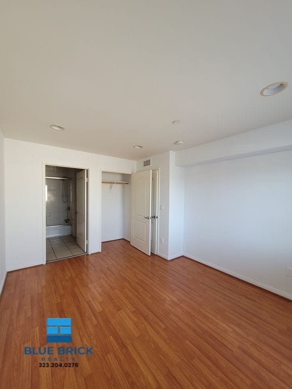 Building Photo - 13623 Sherman Way
