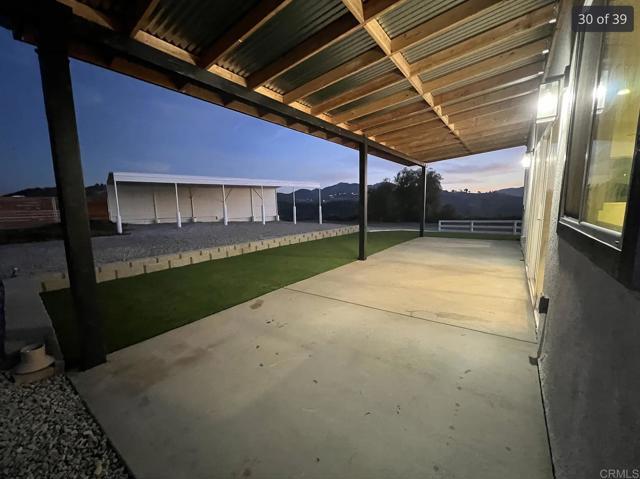 Building Photo - 1533 Avohill Dr
