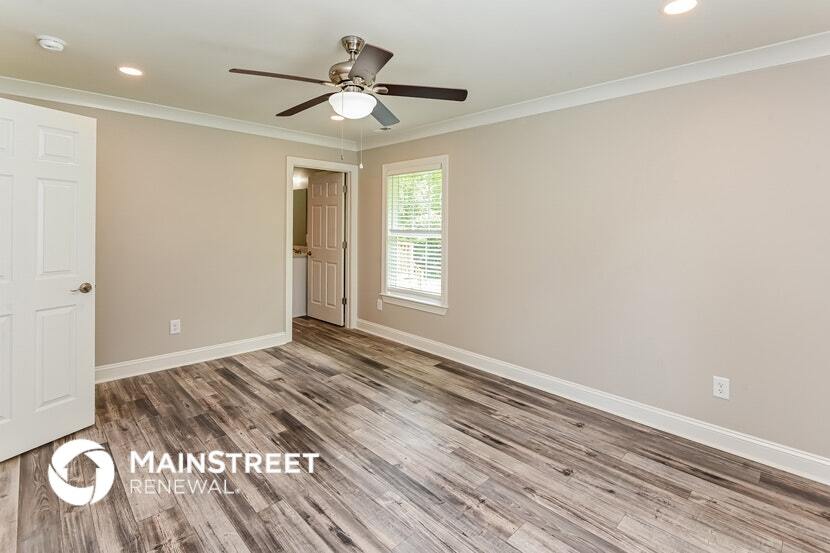 Building Photo - 848 Silver Fox Dr