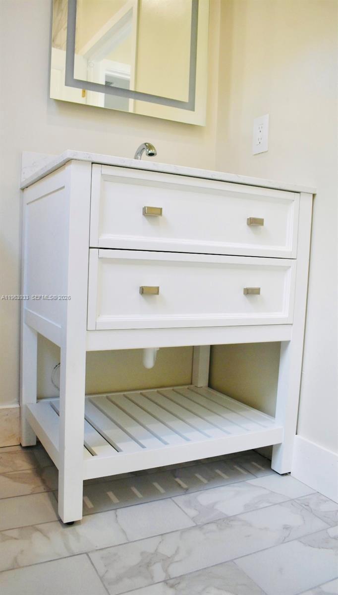 Building Photo - 29 Palmetto Dr