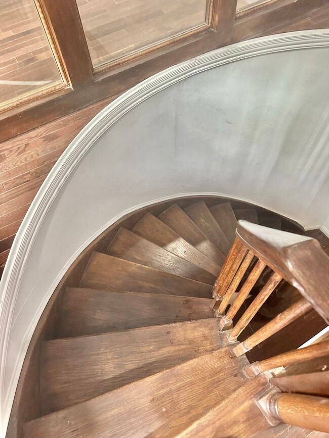 Building Photo - 308 Clifton Plz