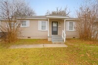 Building Photo - 3120 NW 31st St