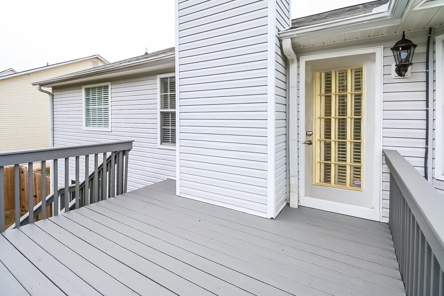 Building Photo - 254 Player's Cir