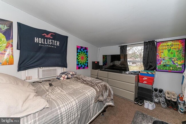 Building Photo - 801 Bethel Ave