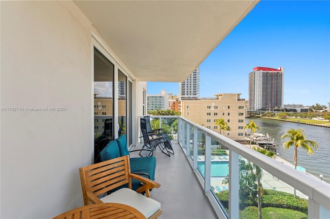 Building Photo - 3800 S Ocean Dr