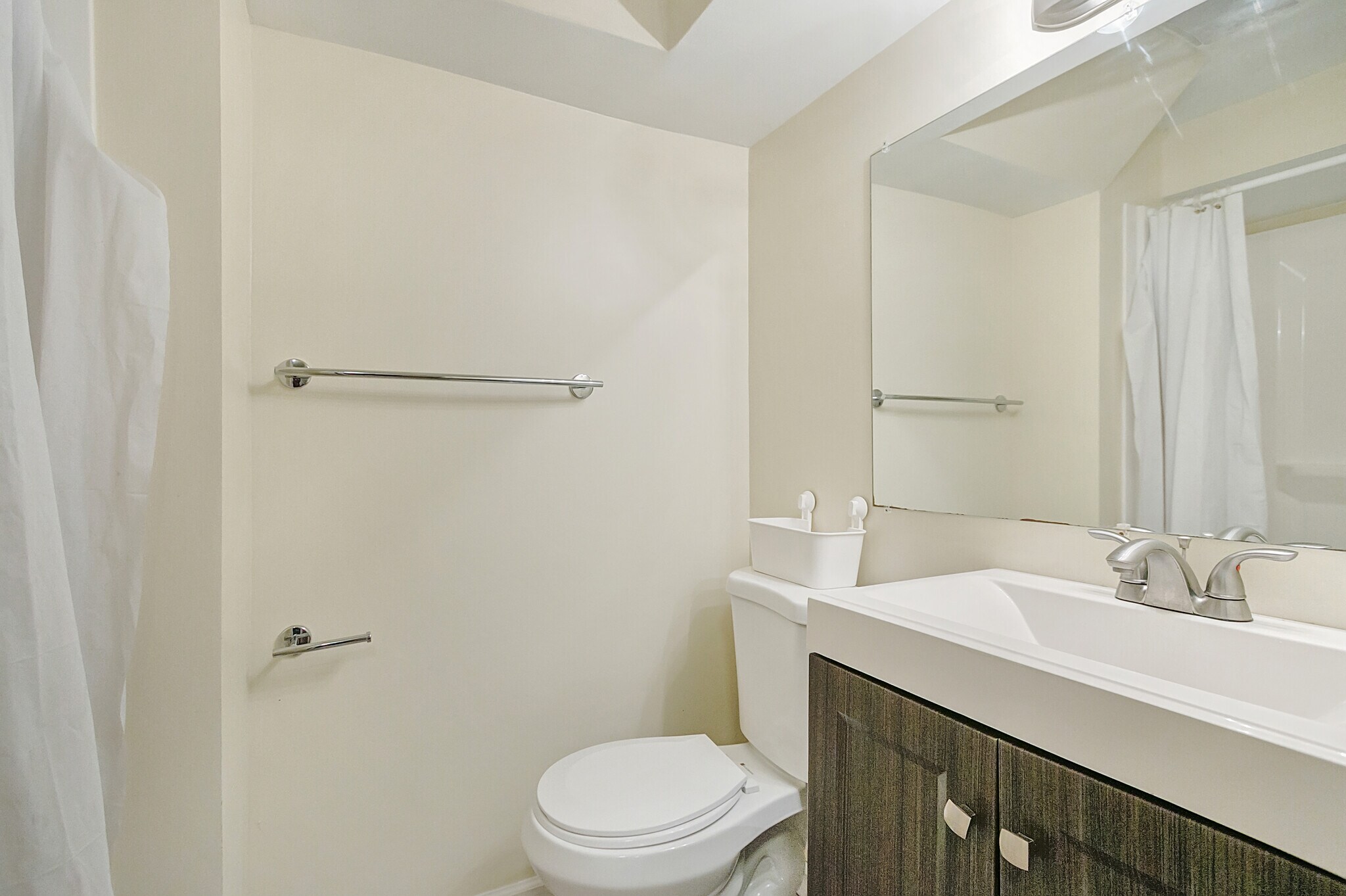 Building Photo - 9085 Autoville Dr