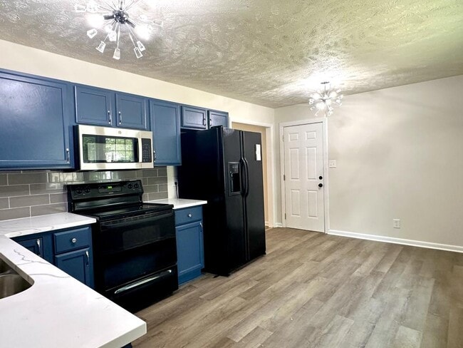 Building Photo - 1609 Grandview Dr