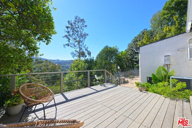 Building Photo - 11764 Laurelcrest Dr