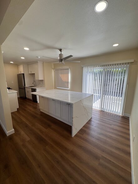 Building Photo - 15419 Cimarron Ave